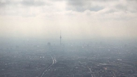 Blick über Berlin aus einem Flugzeug © radioeins/Chris Melzer