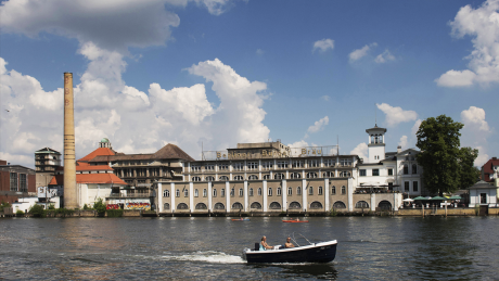 Die Brauerei Berliner Bürgerbräu am Müggelsee in Berlin-Köpenick © imago/Hohlfeld