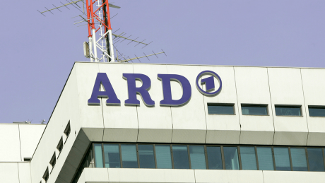 ARD-Logo am Gebäude der Programmdirektion in München © ARD/Herby Sachs
