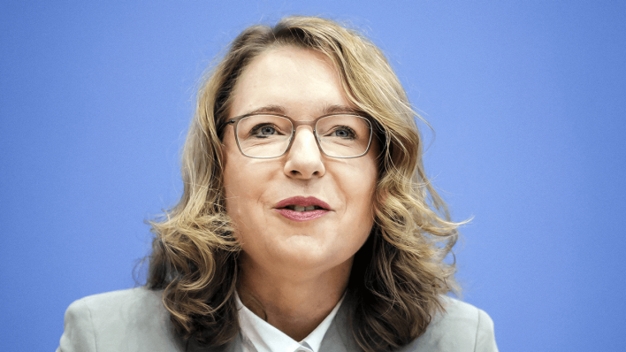 Die Wirtschaftswissenschaftlerin Claudia Kemfert, Leiterin der Abteilung Energie, Verkehr und Umwelt am Deutschen Institut für Wirtschaftsforschung (DIW) © imago images/photothek