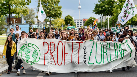 Fridays for future Demonstration © imago images/snapshot