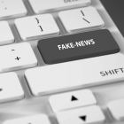 Tastatur mit der Aufschrift Fake News