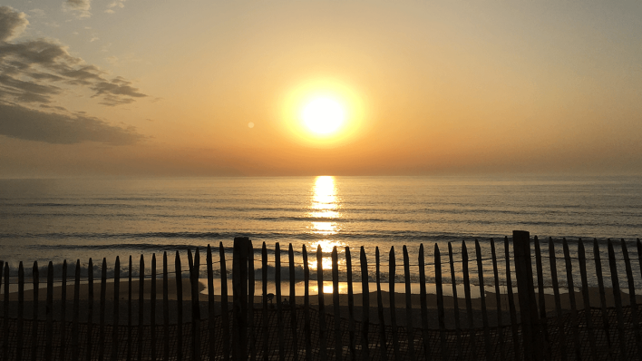 Sonnenuntergang an der Atlantikküste in Südfrankreich © radioeins/Chris Melzer