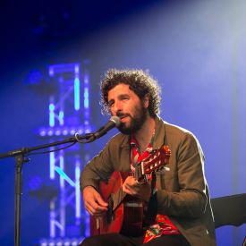 José González