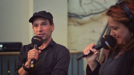 Alex Knoke und Meryem Celik im radioeins-Sommergarten 2020 Alex Knoke und Meryem Celik im radioeins-Sommergarten 2020