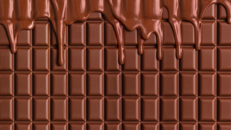 Eine schmelzende Tafel Schokolade