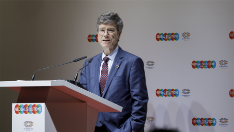 Wirtschaftsexperte und UN-Berater Jeffrey D. Sachs (Columbia University) Wirtschaftsexperte und UN-Berater Jeffrey D. Sachs (Columbia University)