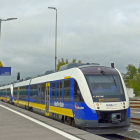 Regionalbahn Coradia Lint in Niedesachsen © imago images/Eckhard Stengel