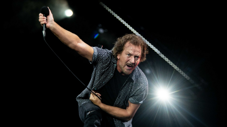 Pearl Jam- Sänger Eddie Vedder bei einem Konzert am 18. Juni