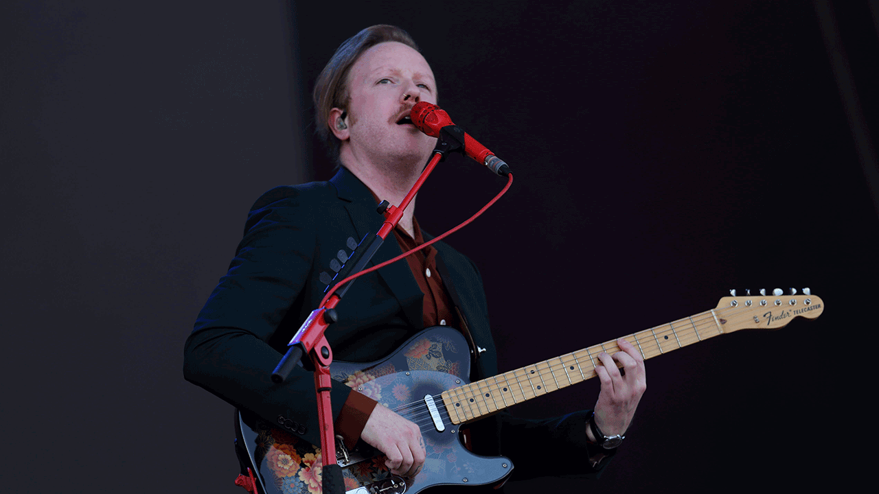 Alex Trimble von der Band Two Door Cinema Club beim Tempelhof Sounds Festival