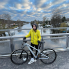 Ann-Kathrin Hipp mit ihrem Fahrrad