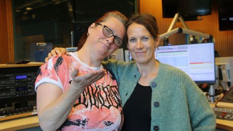 Kathrin Wosch und Co-Moderatorin Melanie Strecker