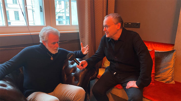 Knut Elstermann (r) im Gespräch mit dem israelischen Regisseur Ari Folman © radioeins