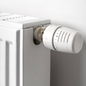 Nahaufnahme eines thermostatischen Heizkörperventils