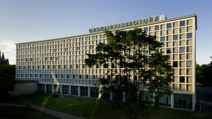 Zentral- und Landesbibliothek Berlin (ZLB)