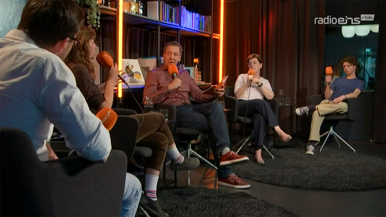 Der radioeins Talk im studioeins: "Klima, Klebstoff, Kontroversen - Frust auf allen Seiten" © radioeins