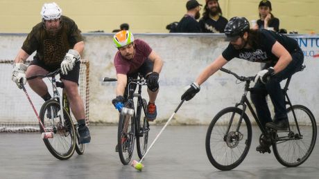 Bike-Polo © IMAGO / agefotostock