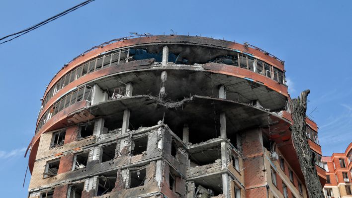 Zerstörtes Gebäude in Odessa nach russischem Raketenangriff © IMAGO / ABACAPRESS