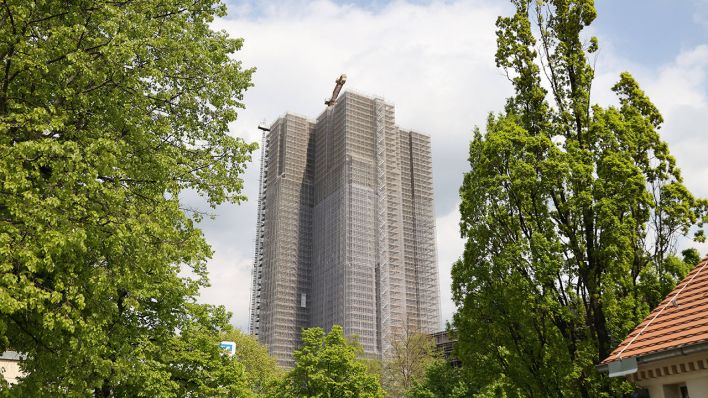 Der in baubefindliche, eingerüstete ehemalige Steglitzer Kreisel in Berlin (Archivbild vom 04.05.2022) © imago images/Raimund Müller