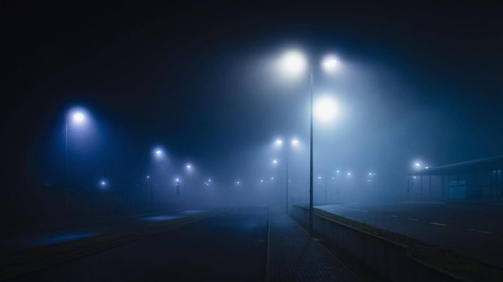 Straßenbeleuchtung © imago images/fStop Images/Sven Hagolani