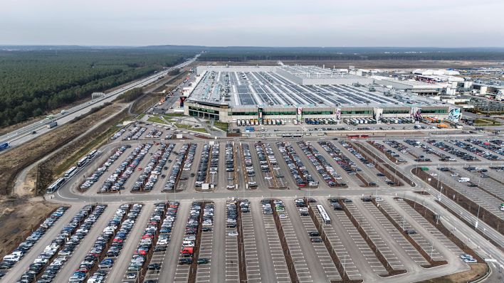 Tesla Giga Factory © IMAGO / Jochen Eckel