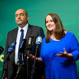 Statement der Grünen-Parteivorsitzenden Ricarda Lang und Omid Nouripour © Fabian Sommer/dpa