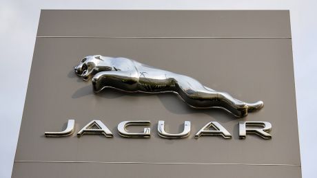 Logo des Autoherstellers Jaguar © IMAGO / snowfieldphotography