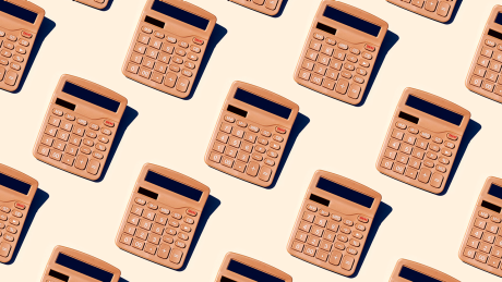 Viele identische Taschenrechner © IMAGO/Addictive Stock