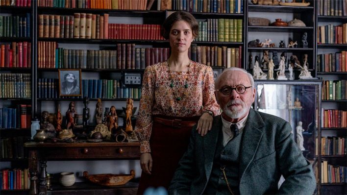 Anthony Hopkins und Liv Lisa Fries in "Freud - Jenseits des Glaubens" © X Verleih / Patrick Redmond