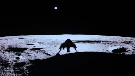 Der Schatten der privaten Mondlandefähre Blue Ghost ist auf der Mondoberfläche zu sehen © Uncredited/NASA/Firefly Aerospace/AP/dpa