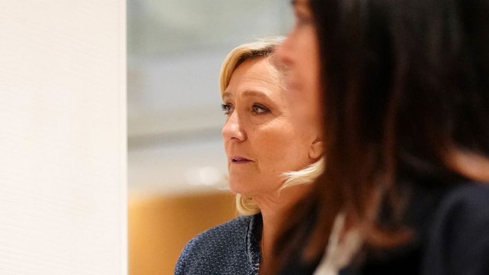 Die französische rechtsnationale Politikerin Marine Le Pen © AP Photo/Thibault Camus