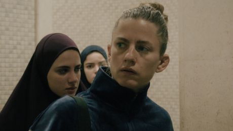 Florentina Holzinger in "Mond" © Grandfilm