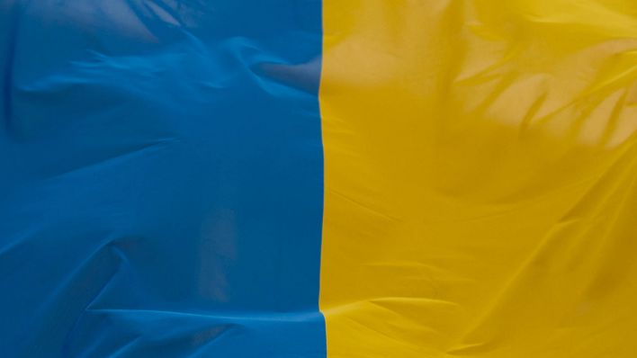 Fahne der Ukraine © IMAGO / Bihlmayerfotografie