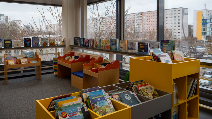 Anton-Saefkow-Bibliothek Anton-Saefkow-Bibliothek