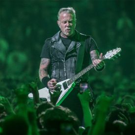 James Hetfield von Metallica live in concert © picture alliance / Gonzales Photo/Thomas Rasmussen | Gonzales Photo/Thomas Rasmussen