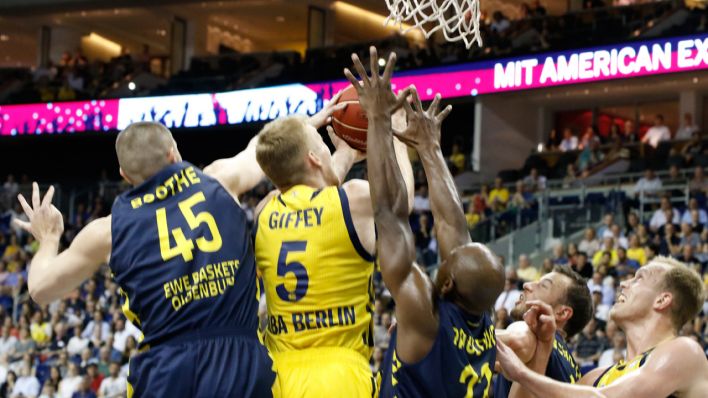 ALBA Berlin vs. EWE Baskets Oldenburg