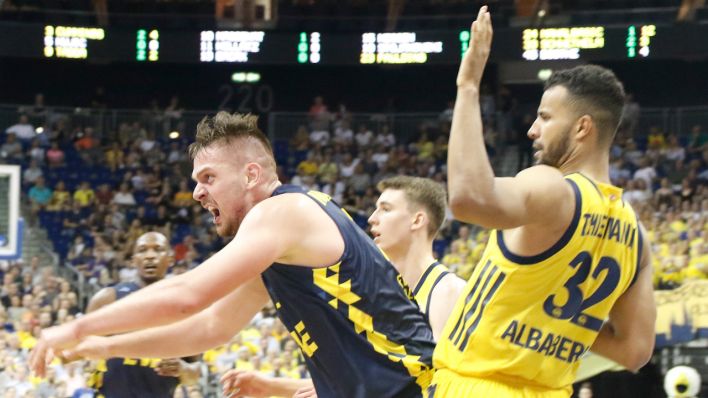 ALBA Berlin vs. EWE Baskets Oldenburg