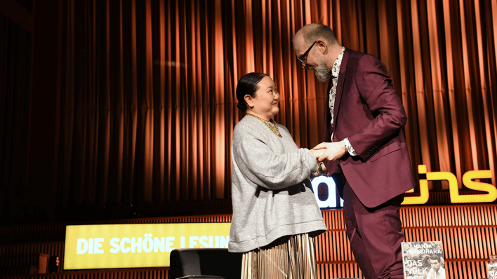 Thomas Böhm zusammen mit Autorin Hanya Yanagihara