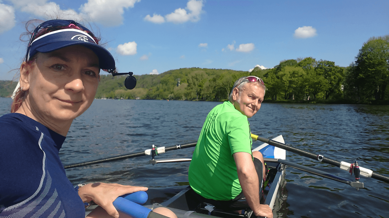 Stafanie und Jürgen beim Rudern auf dem Essener Baldeneysee