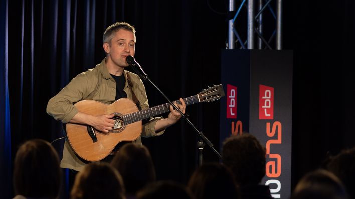 Villagers im radioeins Loungekonzert