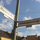 Straßenschild Wilhelminenhofstraße