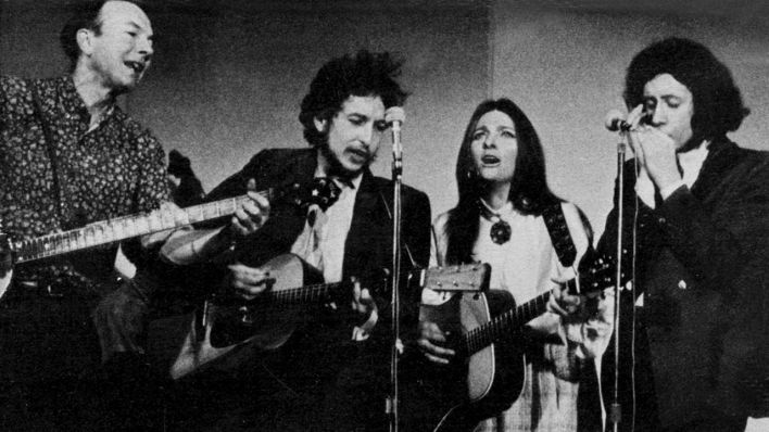 Pete Seeger, Bob Dylan, Judy Collins and Arlo Guthrie (1970)