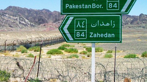 Wegweiser nach Zahedan und Pakistan