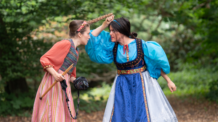 Theatersommer Netzeband Baba Jaga © Henry Mundt Theatersommer Netzeband Baba Jaga © Henry Mundt